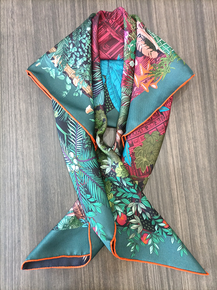 Luxury Bags And Accessories - Seidenschal 90CM Damen Handgerollte Quadratische Bandanas